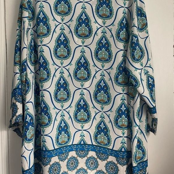 Violet and Claire Tunic Blouse,  with V-neck and 3/4 sleeves Size: 2X - Picture 4 of 13